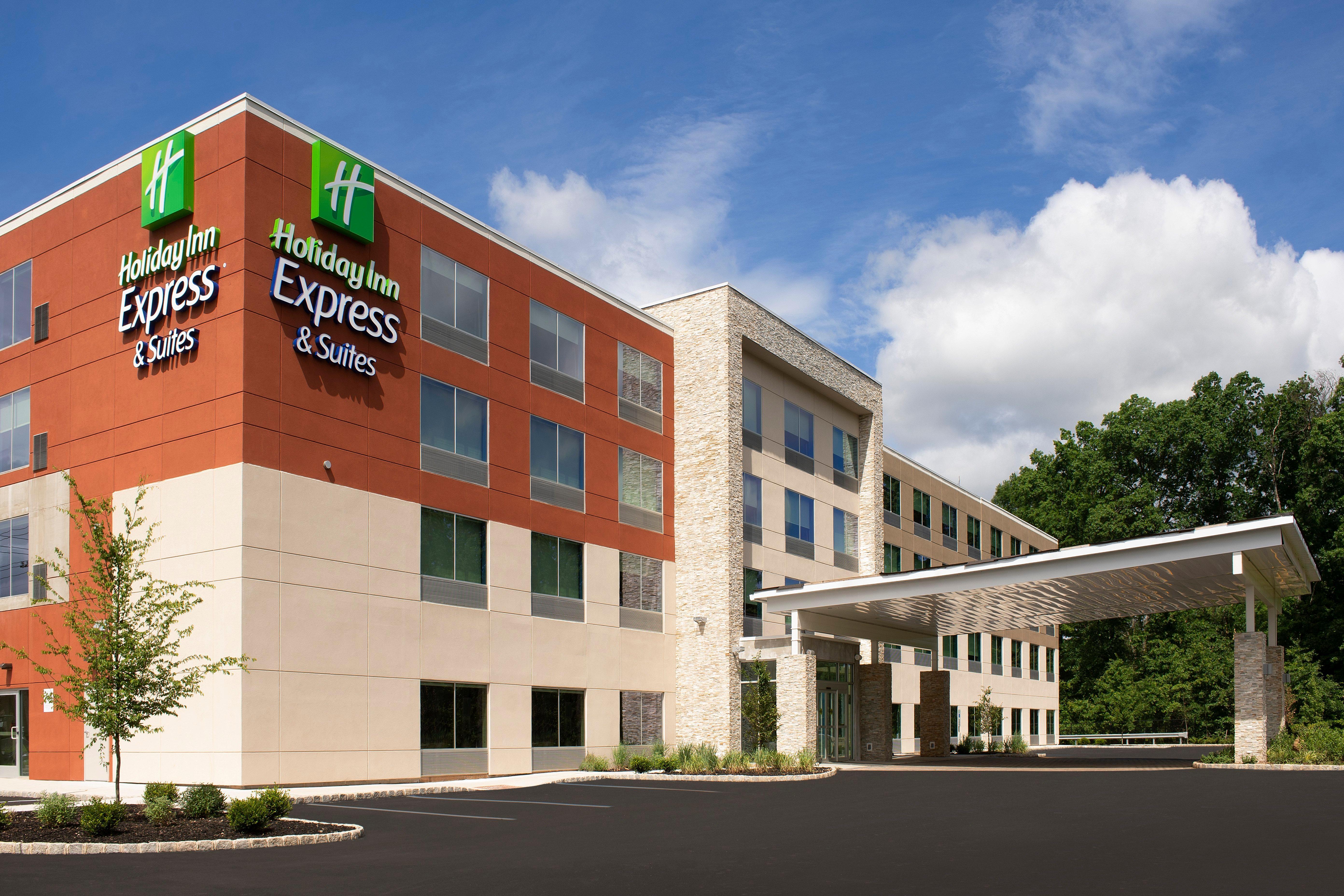 Holiday Inn Express & Suites - North Brunswick By Ihg Екстер'єр фото